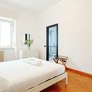 S. Maria Valle Roomy Flat Apartment Milan