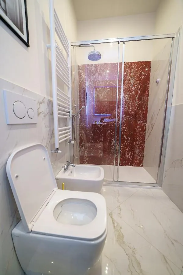 Romana Suites Milan 0*,  Italy